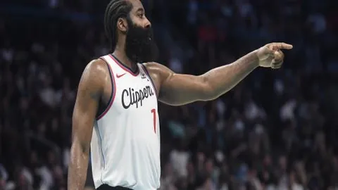 韦少约基奇三双领跑，骑士三分狂潮逆转勇士，爵士遭遇逆转败北